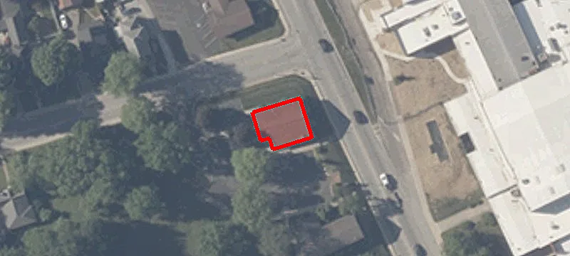 1 Logan St