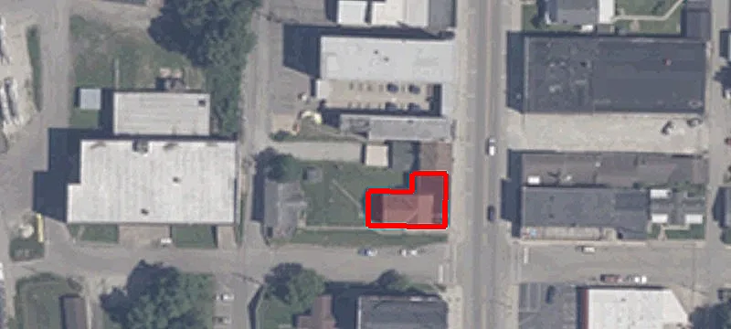706 Main St