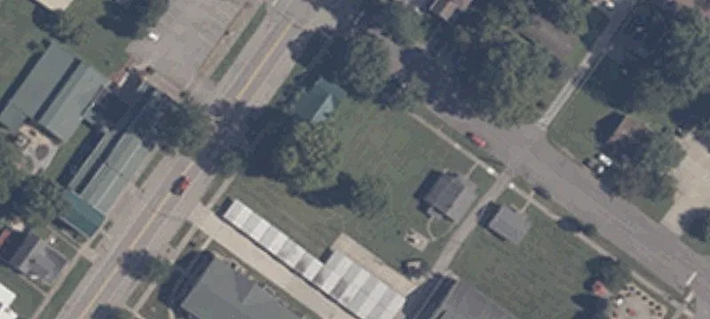 219 2nd St