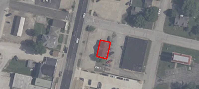 960 Main St