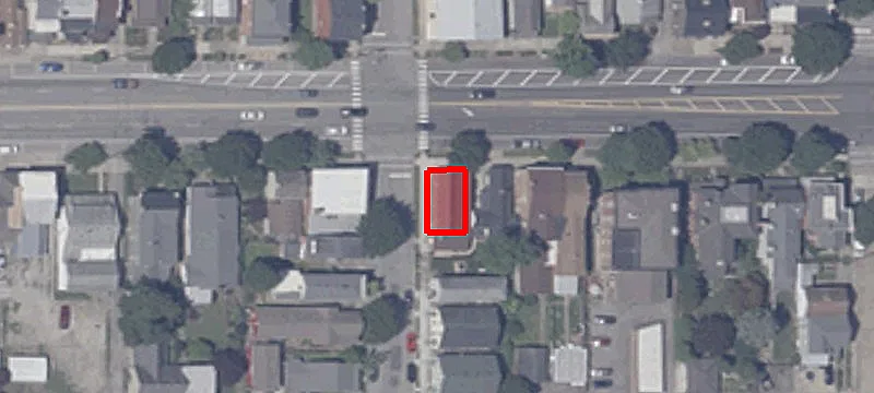 502 Main St