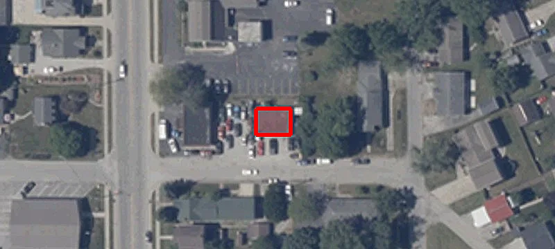 208 Hackett St