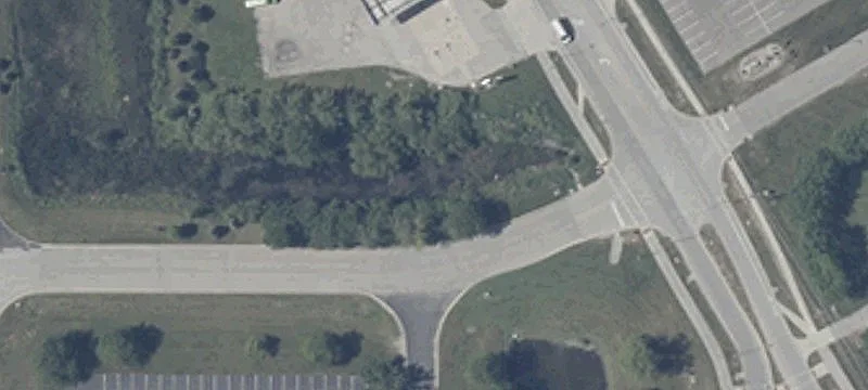 940 Monument Dr