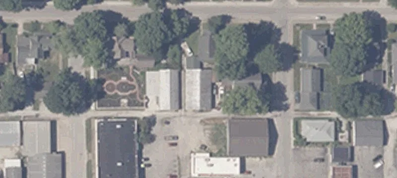 320 Morgan St