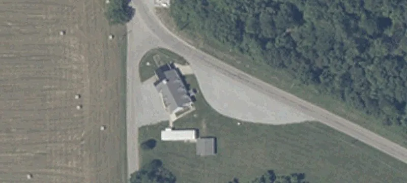 5965 1025th E