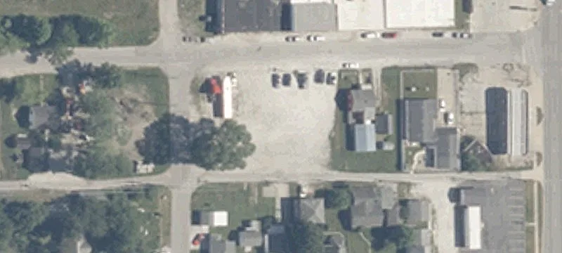 1440 Winona Ave
