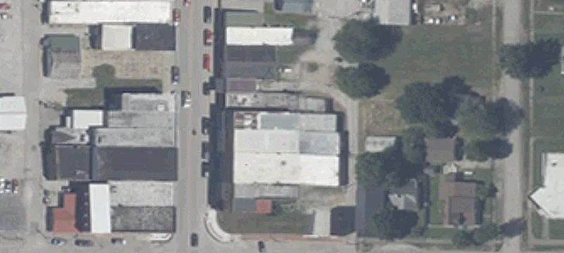 725 Main St