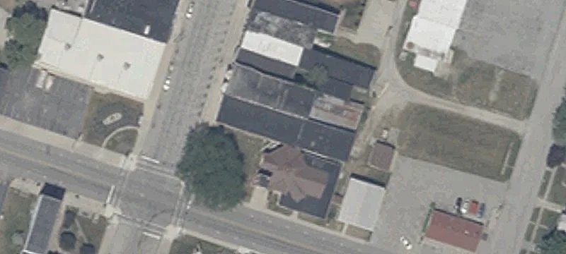 129 Main St