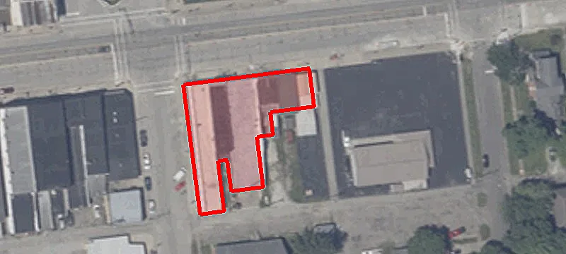 215 Main St