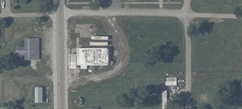 4152 Main St