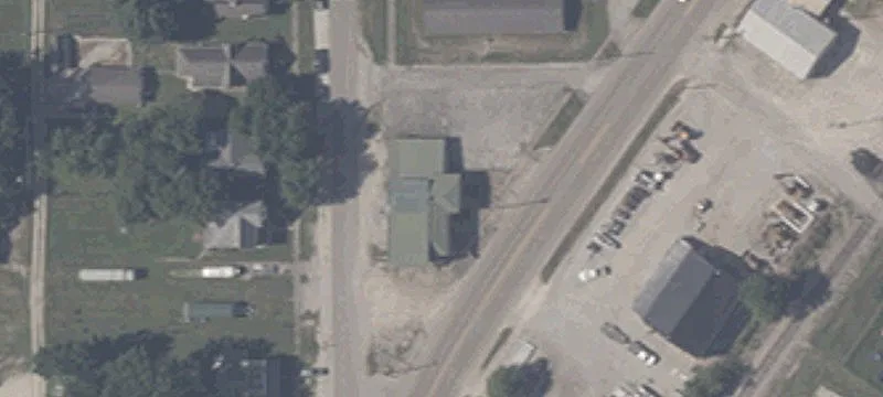 306 Commercial St