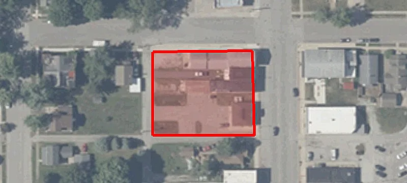 135 Main St