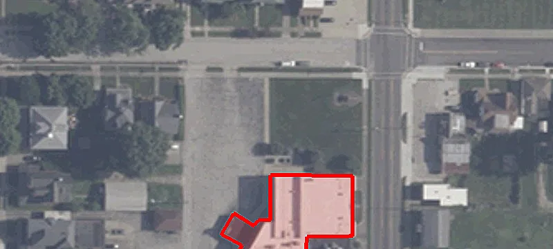 416 Main St