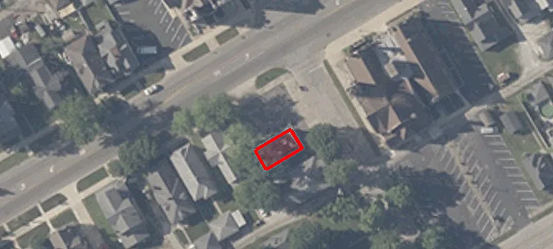 105 Main St