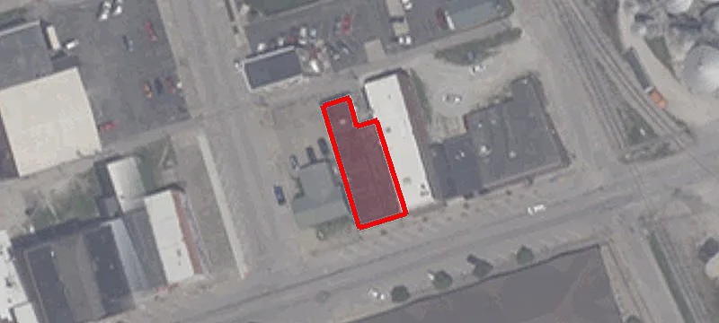 527 Main St