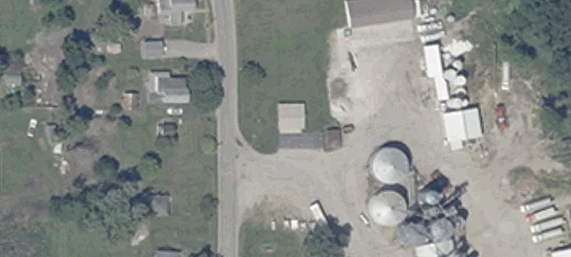 4065 1175th E