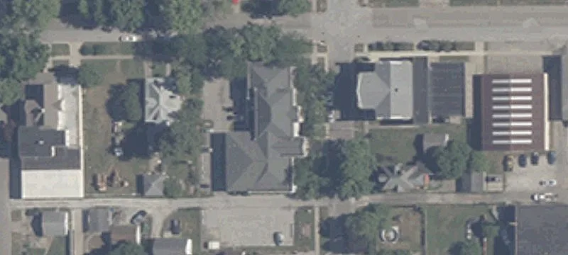 313 4th St
