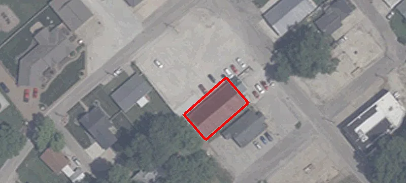 7247 Main St