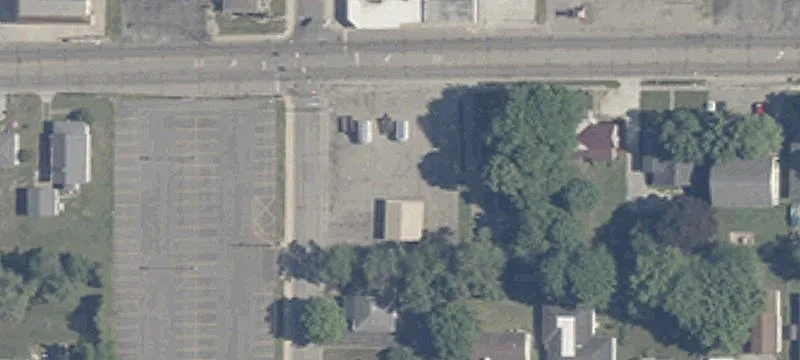 1002 Winona Ave