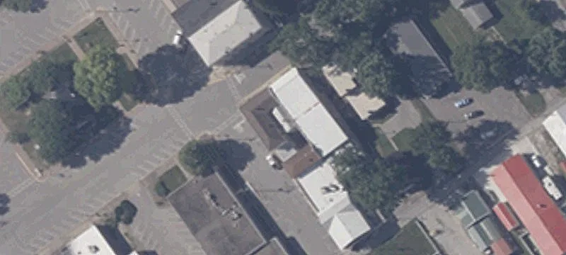 910 Main St