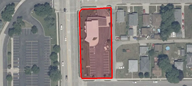 1816 Main St