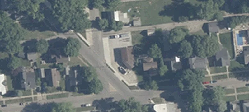 386 Maple St