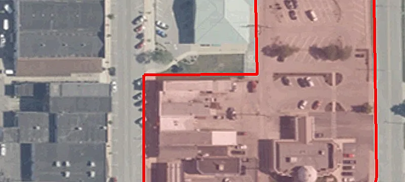 215 Main St