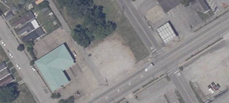 706 Main St