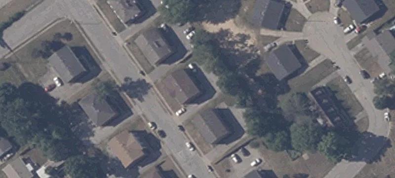 818 Colonial Park Dr