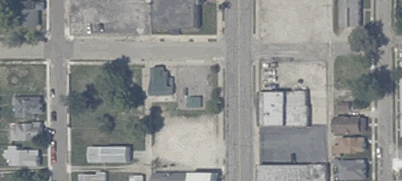 100 Blk W 5th St