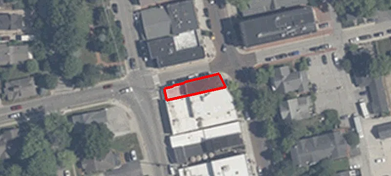 100 Main St