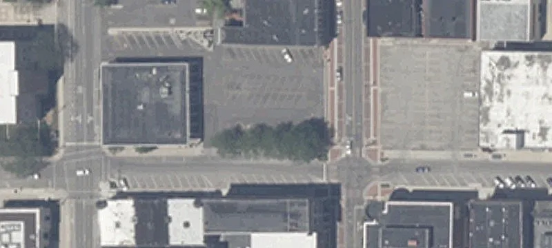 300 Blk S Walnut St