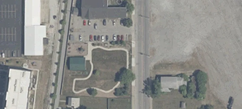 915 Main St