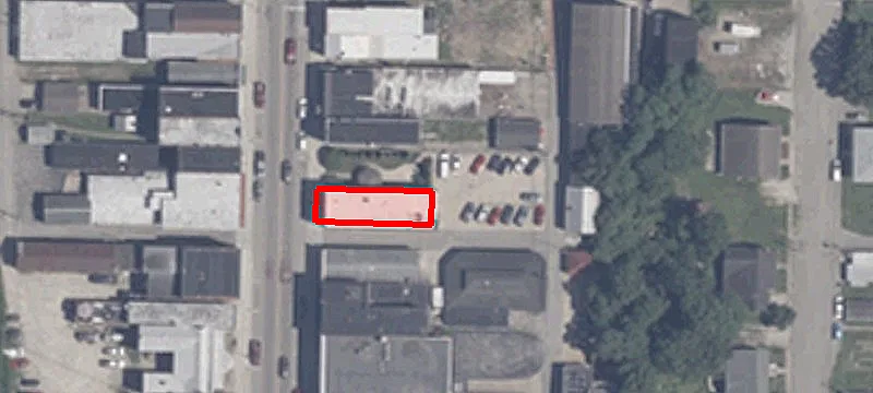 527 Main St