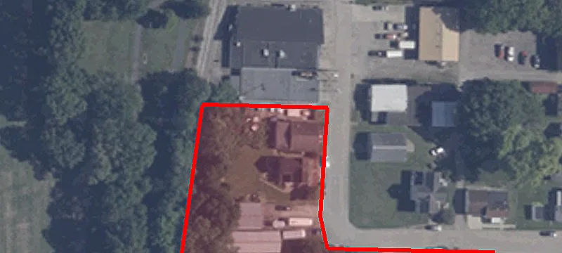 309 Maple St