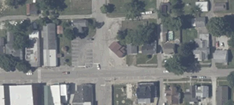 302 Main St