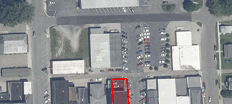 24 Frnt St