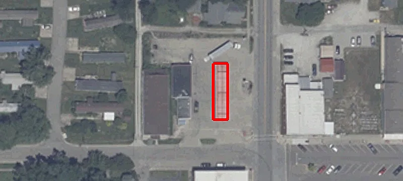 704 Main St