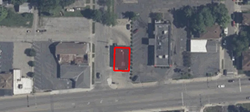 1700 Main St