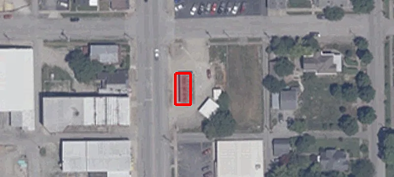 300 Main St