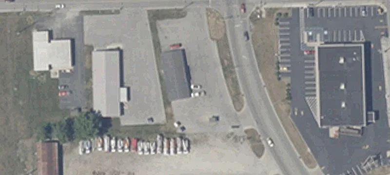 1204 Main St