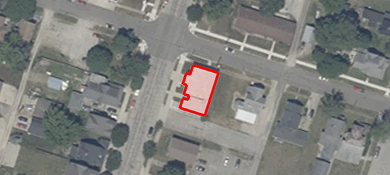 301 Main St
