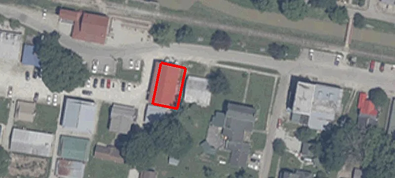 19064 Main St