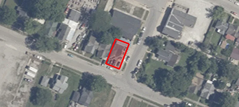 1640 Woodlawn Ave