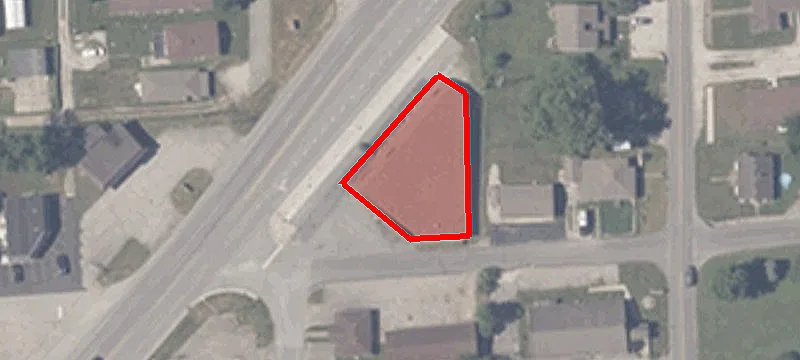 489 Morton Ave