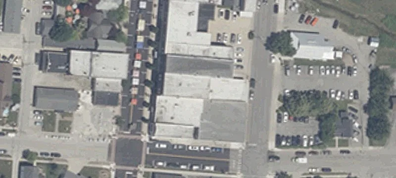 152 Main St