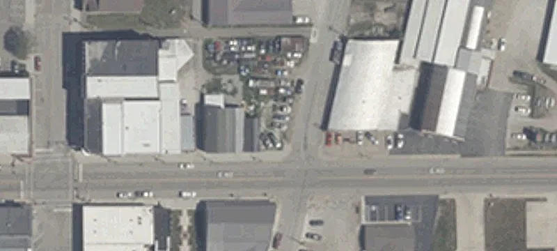 121 2nd St