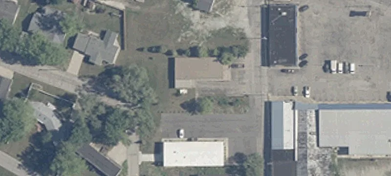 560 Bay Dr