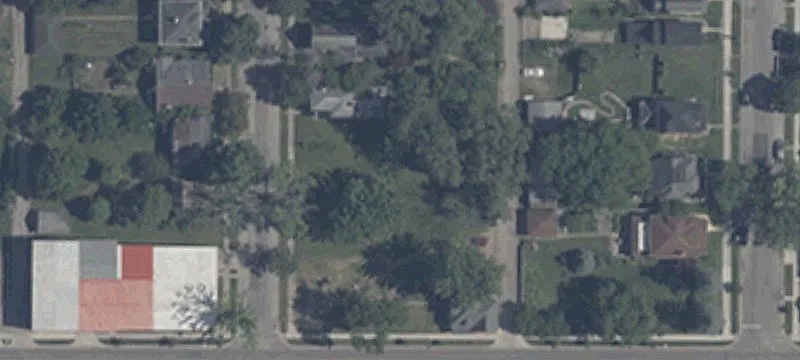 11th St