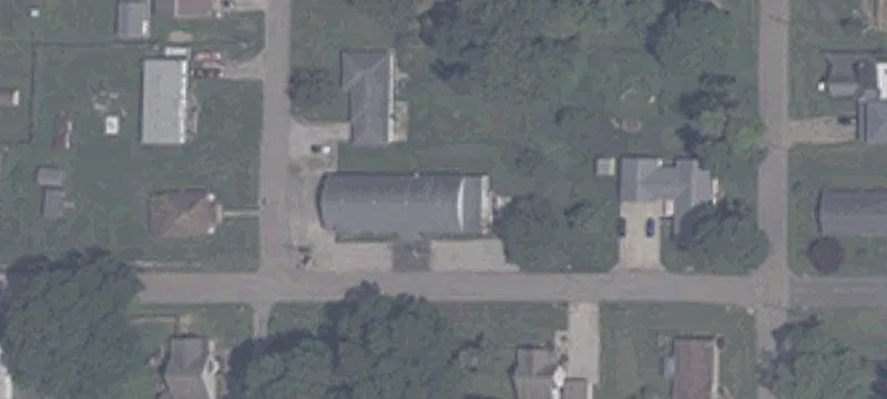 209 Oak St